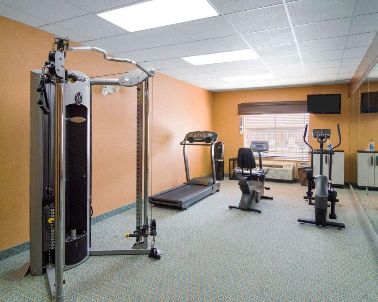 Springwood Suites Houston Iah - Beltway 8 外观 照片